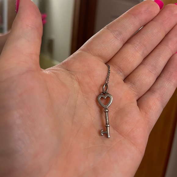 Authentic Tiffany key necklace - Picture 2 of 5